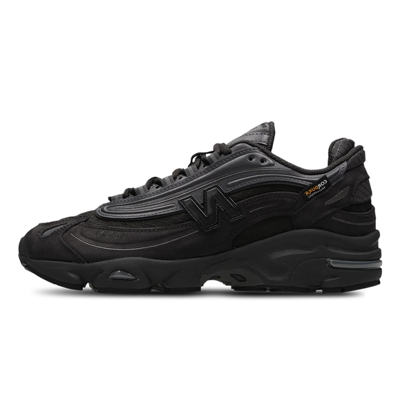 New Balance 1000 Cordura Pack Black | M1000BBV | The Sole