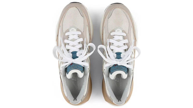 New Balance 990v6 Mushroom Middle