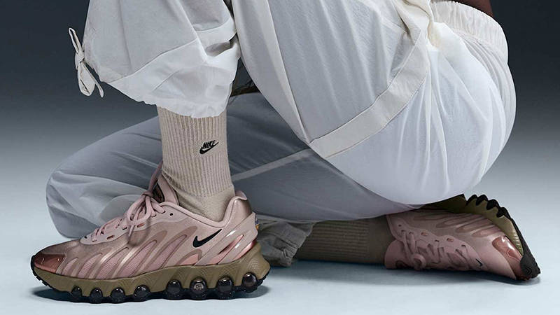 Nike Air Max DN8 Rose Gold HF5509-900 on foot