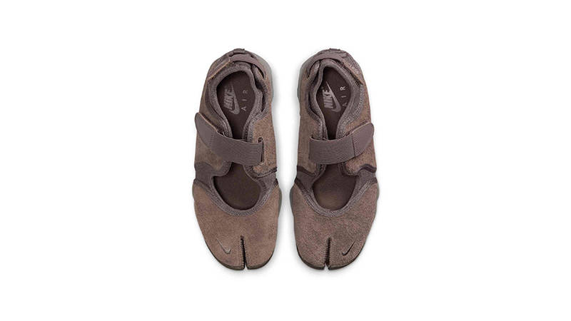 Nike Air Rift Ironstone HQ1474-002 middle