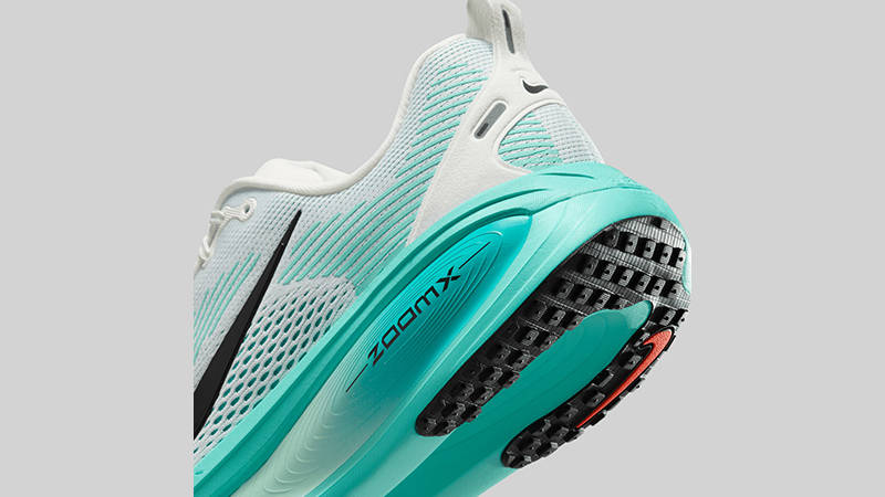 Nike Zoom Vomero 18 Light Blue heel