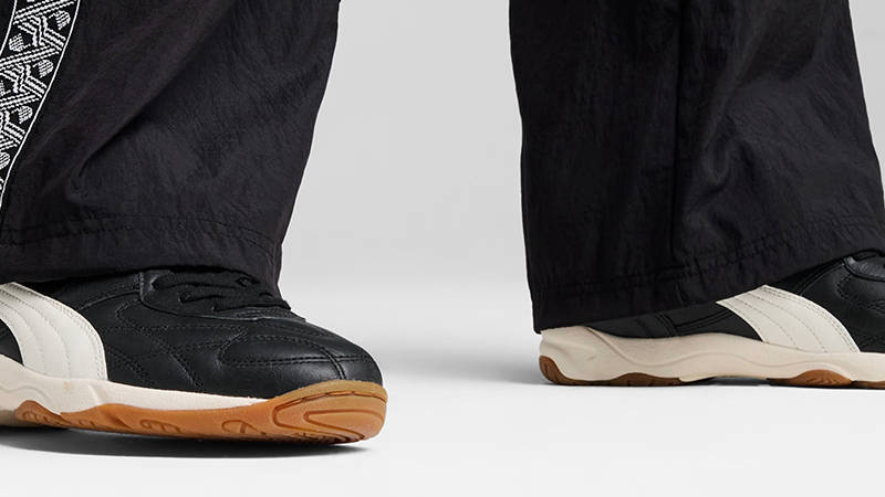 PUMA King Indoor Black White 401683-01 on foot