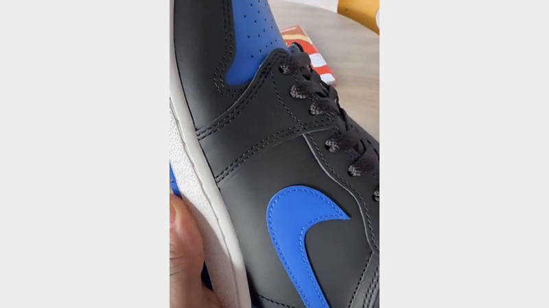 Air Jordan 1 High 85 Royal closeup