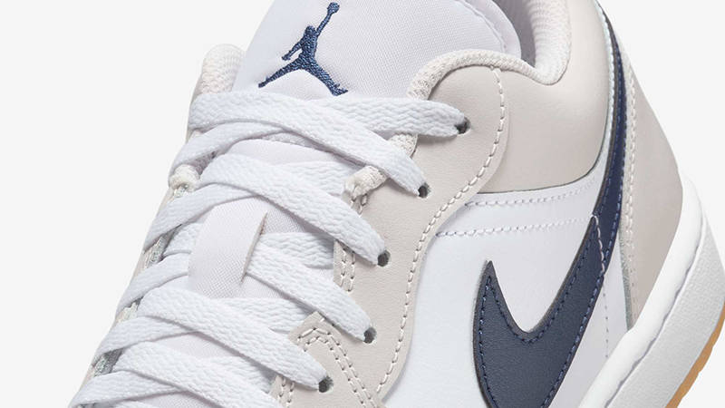 Air Jordan 1 Low Georgetown 553558-146 Detail