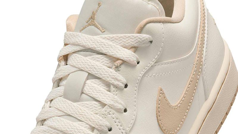 Air Jordan 1 Low Sail Pale Ivory DC0774-112 Detail