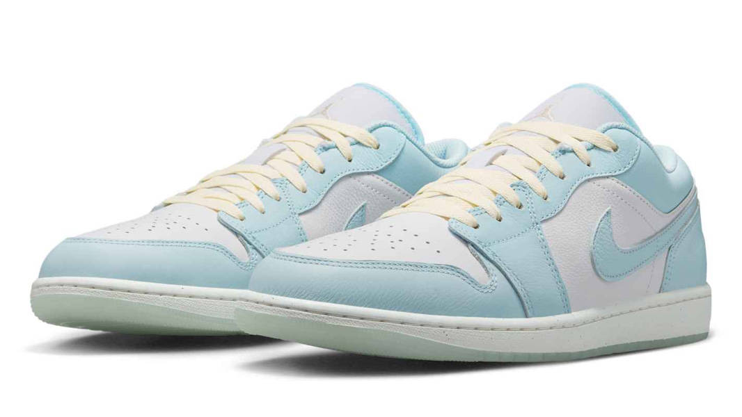 Air Jordan 1 Low SE Glacier Blue Front