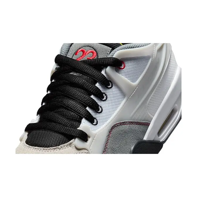 Air Jordan 4RM Motorsports IB8052-100 side