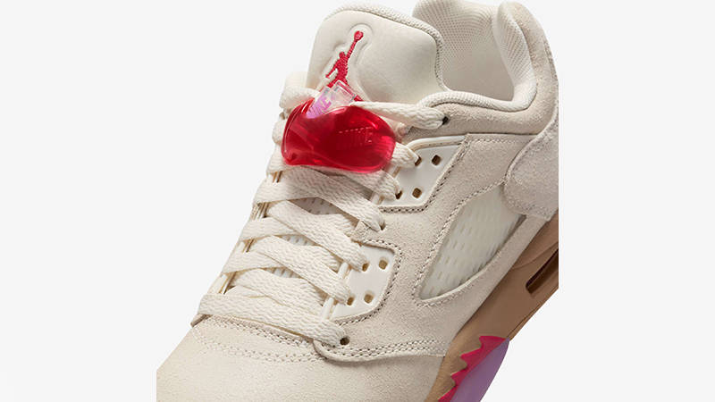 Air Jordan 5 Retro GS Pale Ivory tongue