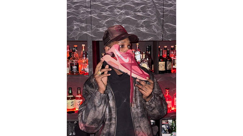 Apron Records x Nike Air 180 Bloodline FZ3309-600 feature