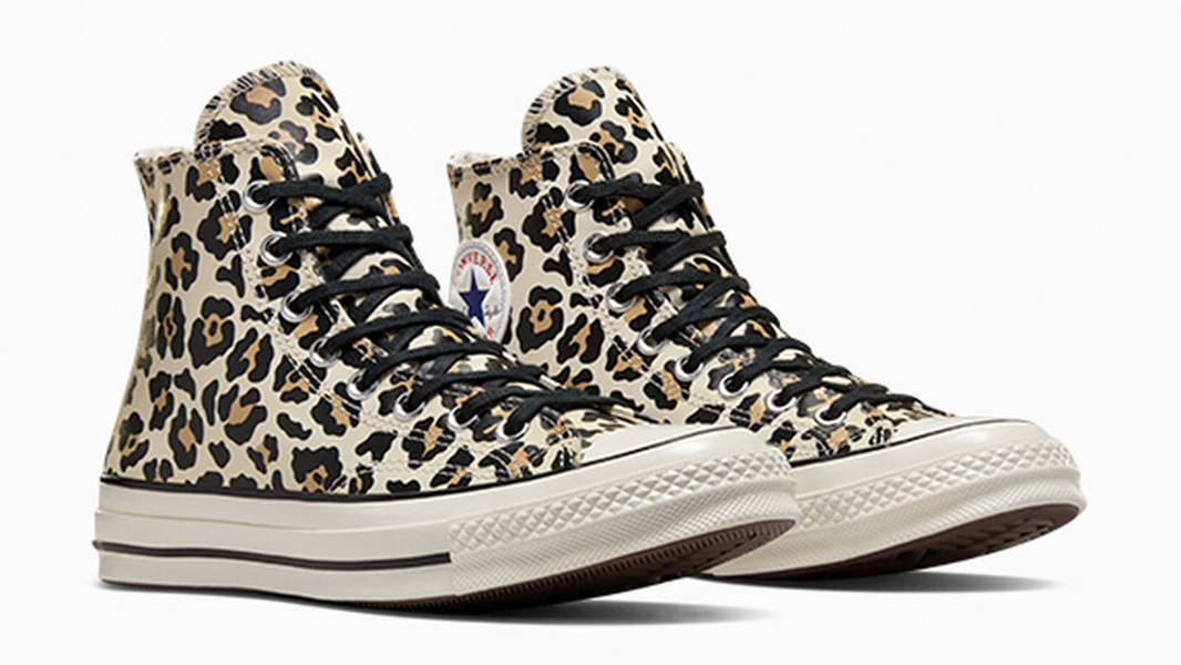 Converse Chuck 70 Glow-In-The-Dark High Leopard Print A13436C Side