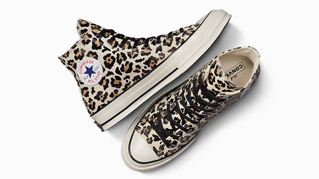 Converse Chuck 70 Glow-In-The-Dark High Leopard Print A13436C Top