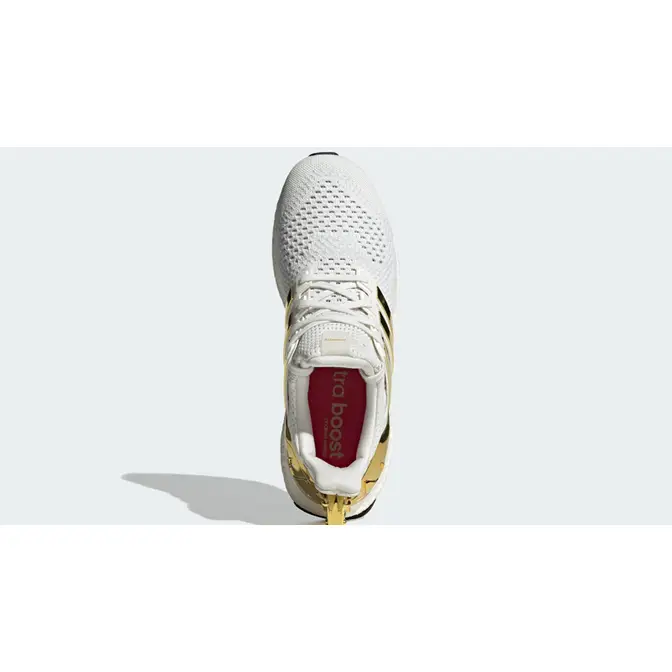 Fortnite x adidas Ultraboost 1.0 Victory Crown Middle