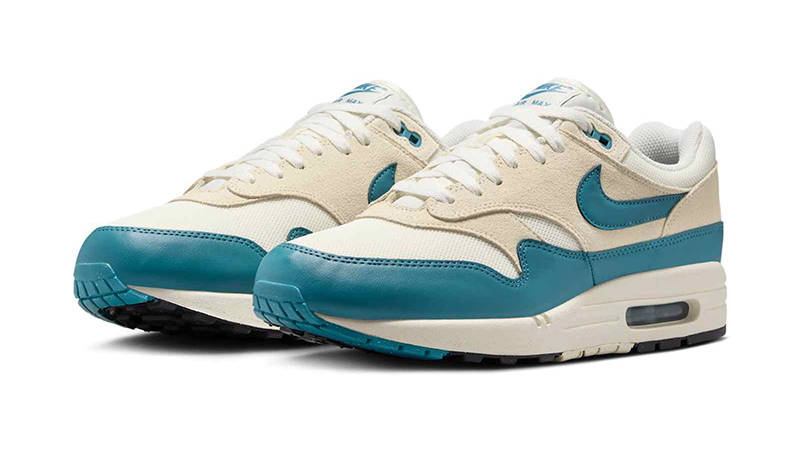 Nike Air Max 1 Essential Soft Pearl Smokey Blue front