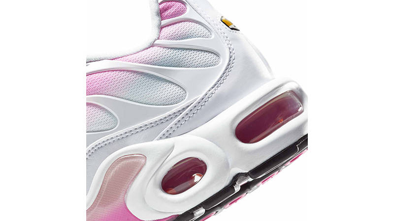 Nike Air Max Plus White Pink heel