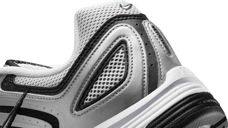 Nike Air Pegasus 2005 Metallic Silver Closeup