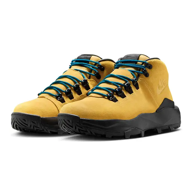 Nike Cygnal Solar Flare FV4332-700 Side