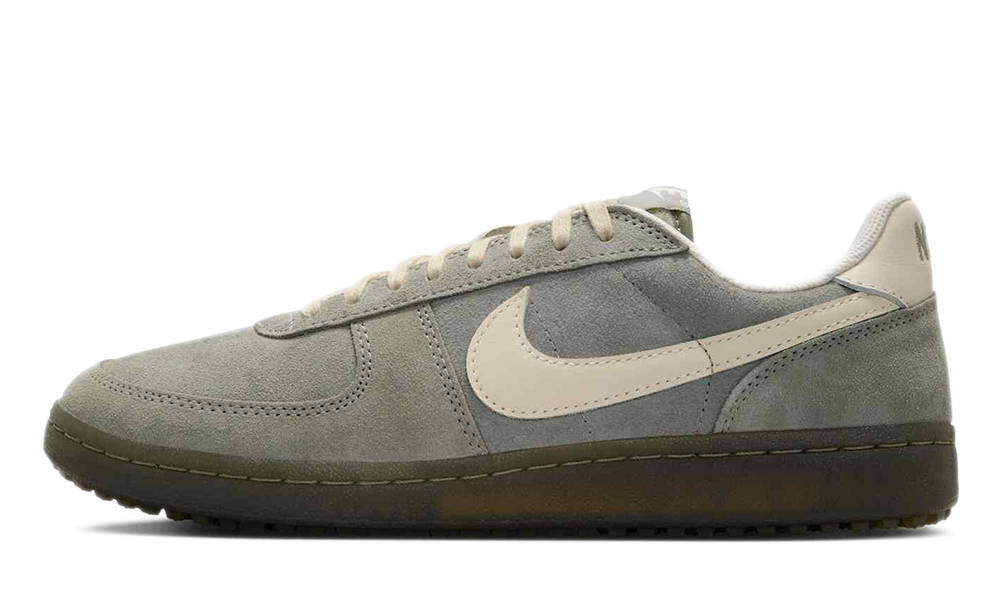 Nike Field General Light Army Natural IF0666-300