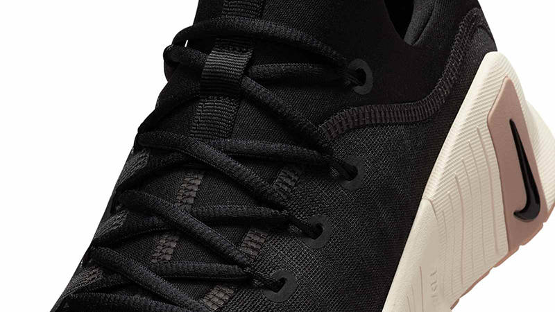 Nike Free Metcon 6 Black Coconut Milk FJ7127-010 Detail