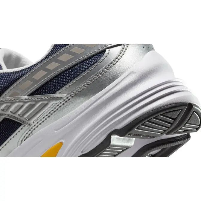 Nike Initiator Obsidian Silver Gold Closeup