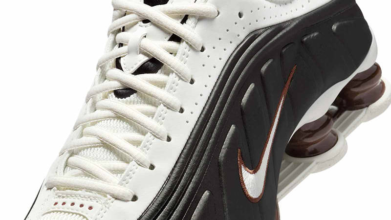 Nike Shox R4 Sail Black Fauna Brown AR3565-104 Detail