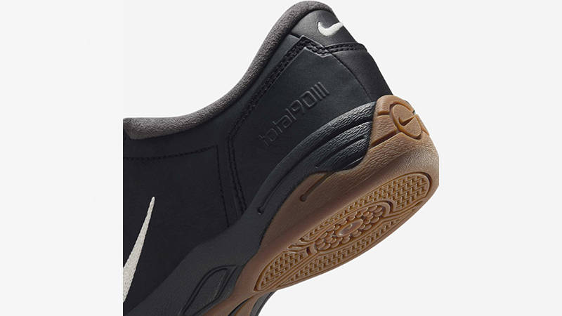 Nike Total 90 III SP Black Gum heel