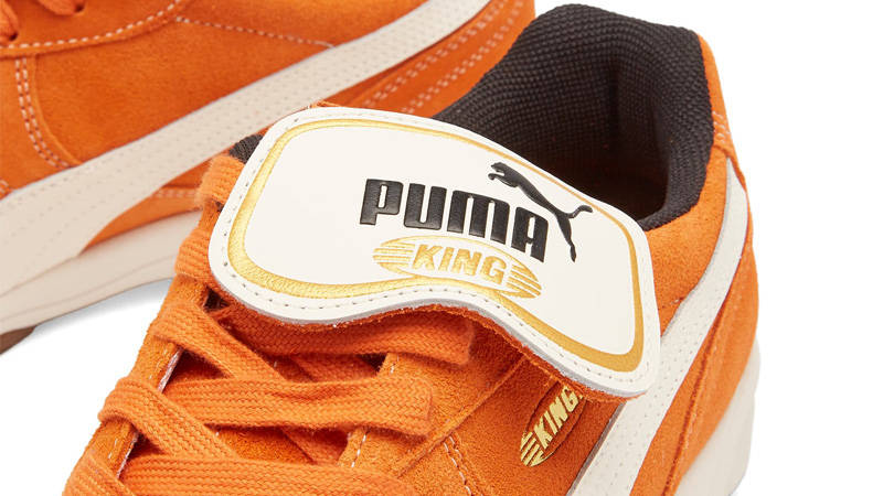 Puma King Indoor Royalty Maple Syrup Closeup