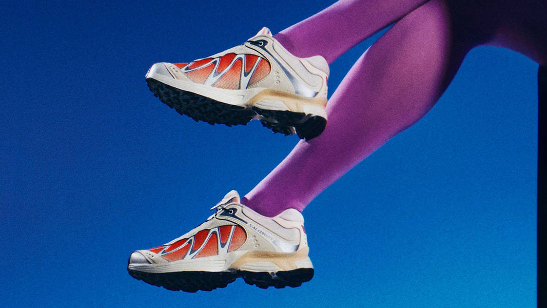 Salomon XT-Whisper Shortbread Red Orange On Foot