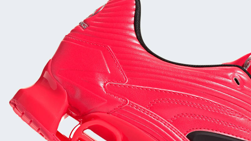 adidas Predator Megaride Mercedes Turbo Black Closeup