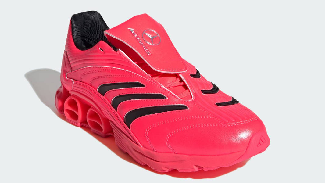 adidas Predator Megaride Mercedes Turbo Black Front