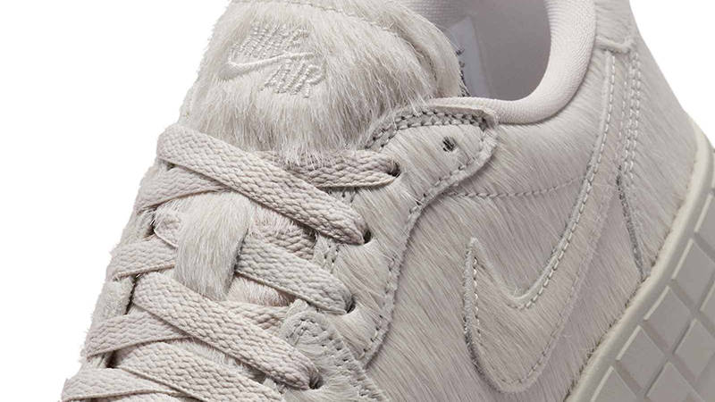 Air Jordan 1 Brooklyn Low Light Bone IB7210-001 Detail