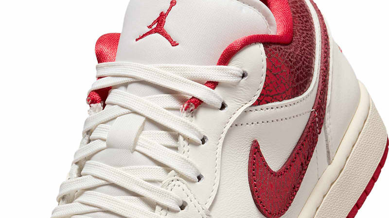 Air Jordan 1 Low Ruby HJ9338-106 Detail