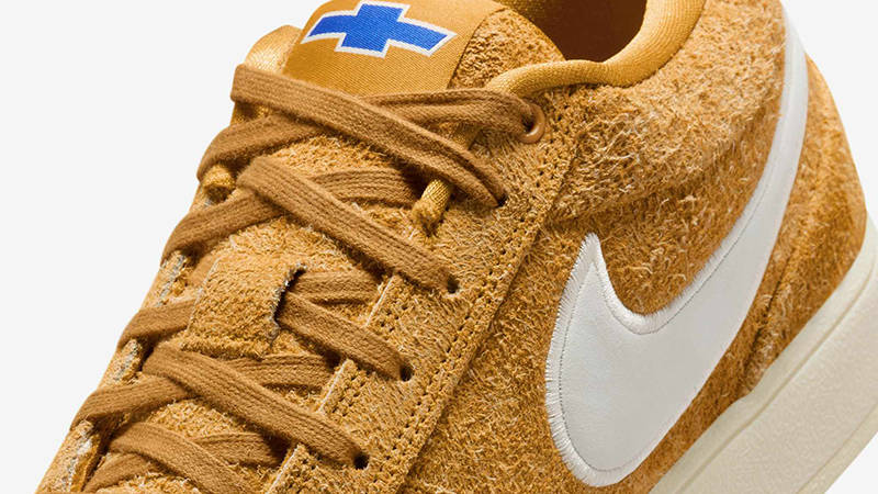 nike air max 1 gold leaf