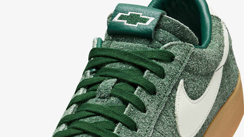 Devin Booker x Nike Blazer Low Chevy Green HV2197-300 Detail
