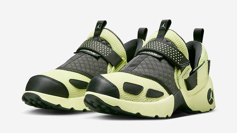 jordan trunner size 12