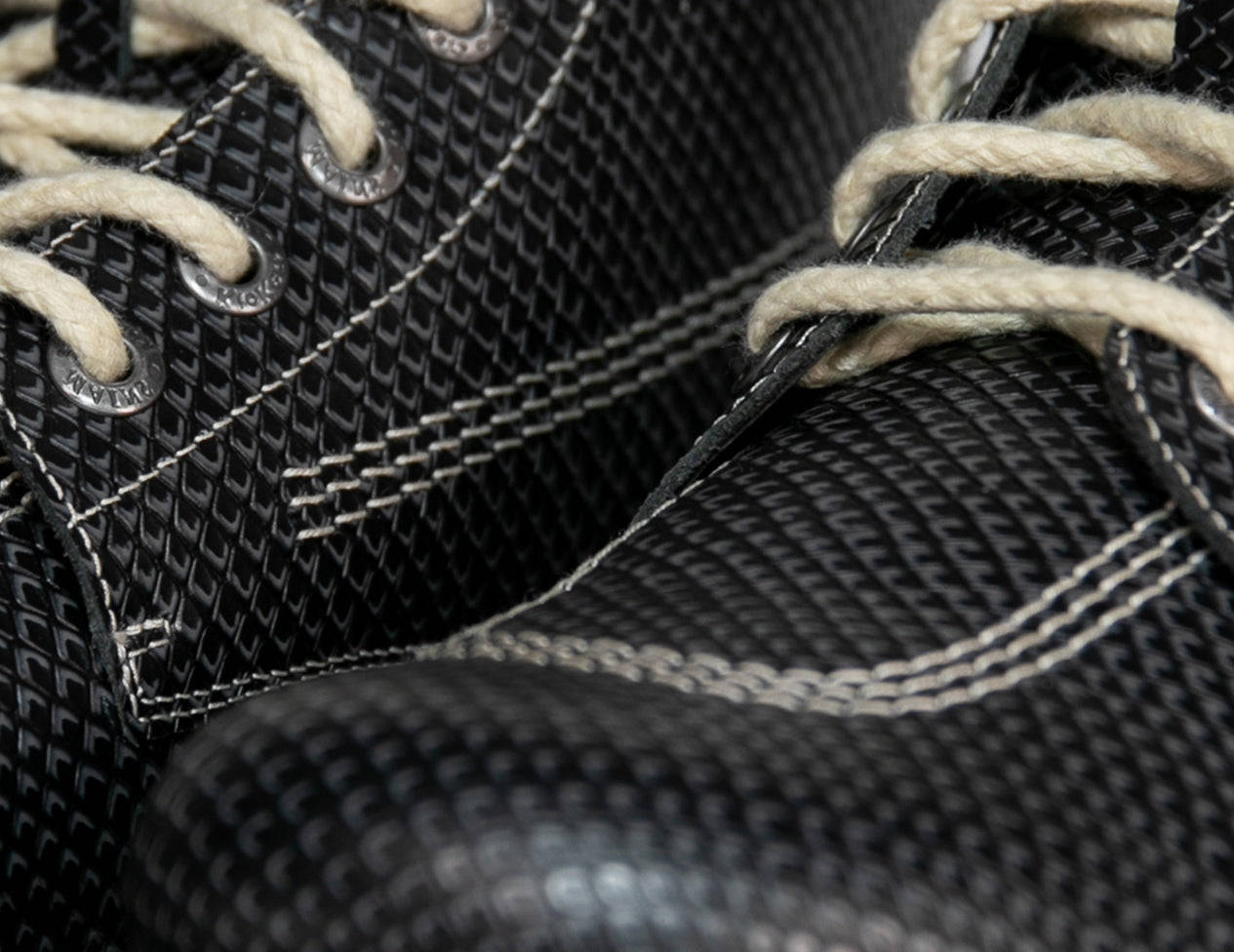 MAINS x Kickers Kick Hi Grey Snake 04