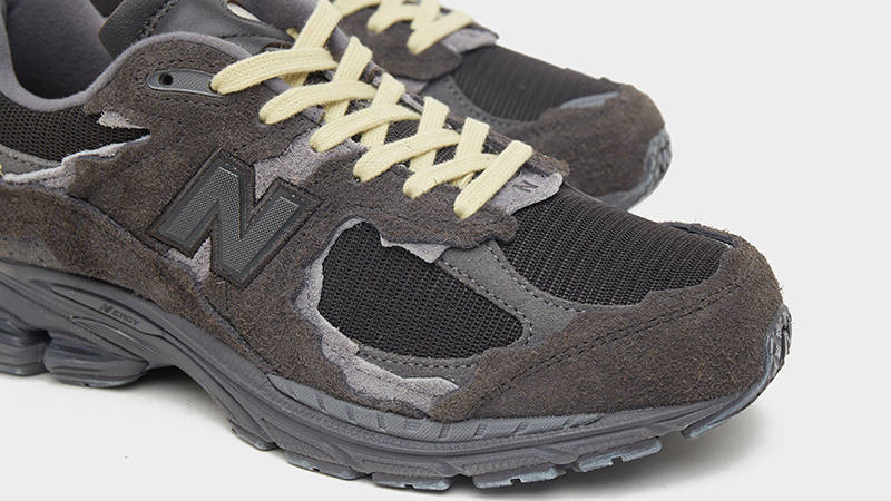 New Balance 2002R Protection Pack Black Dark Grey M2002RD5 Detail 2