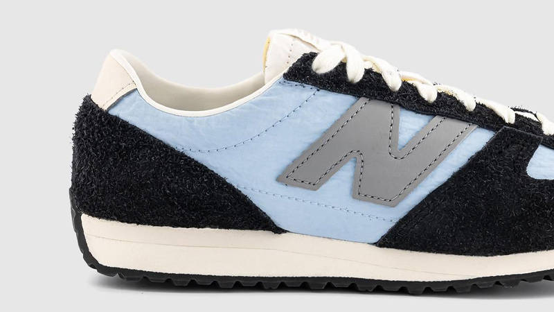 New Balance 471 New Spruce Ice Blue Closeup