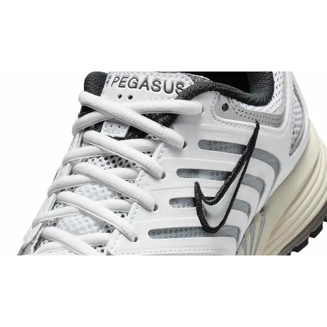 Nike Air Pegasus 2K5 Coconut Milk Metallic Silver HQ1675-100 Detail