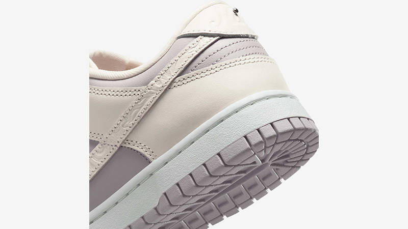 Nike Dunk Low Platinum Violet IH0639-011 heel