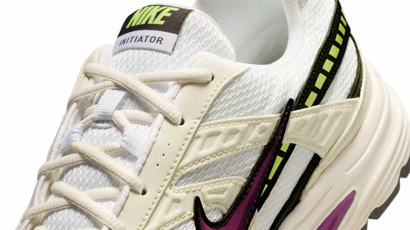 Nike Initiator White Viotech Side