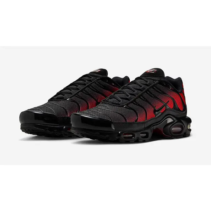 Nike TN Air Max Plus Black Red DM0032-021 front