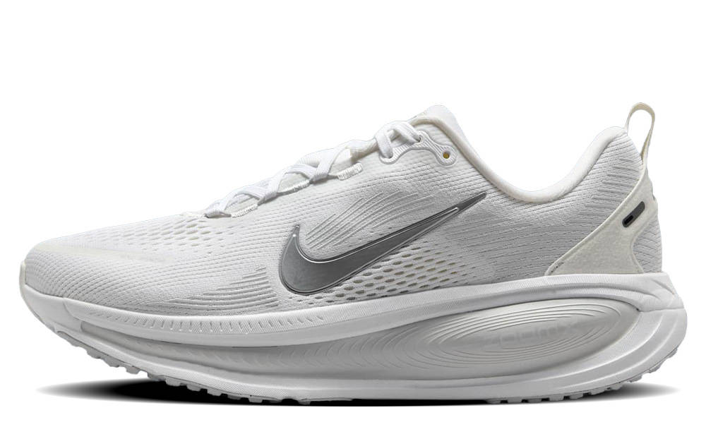 Nike Vomero 18 White Photon Dust