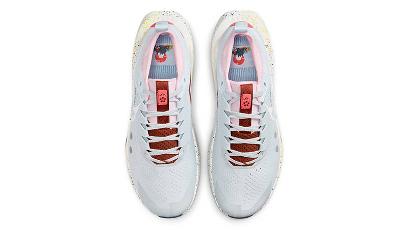 Nike Zegama 2 Pure Platinum FD5190-009 Top