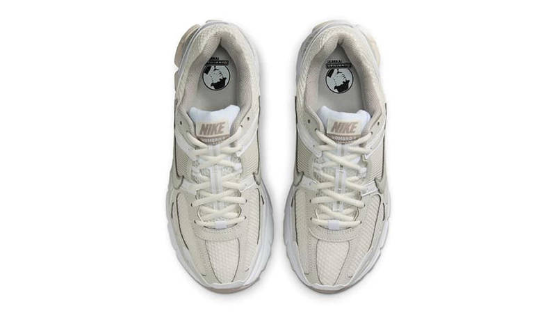 Nike Zoom Vomero 5 Light Bone FJ2028-107 middle