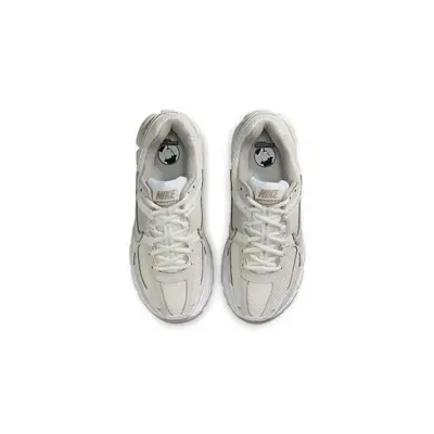 Nike Zoom Vomero 5 Light Bone FJ2028-107 middle