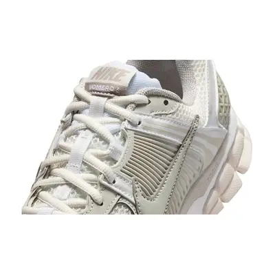Nike Zoom Vomero 5 Light Bone FJ2028-107 tongue