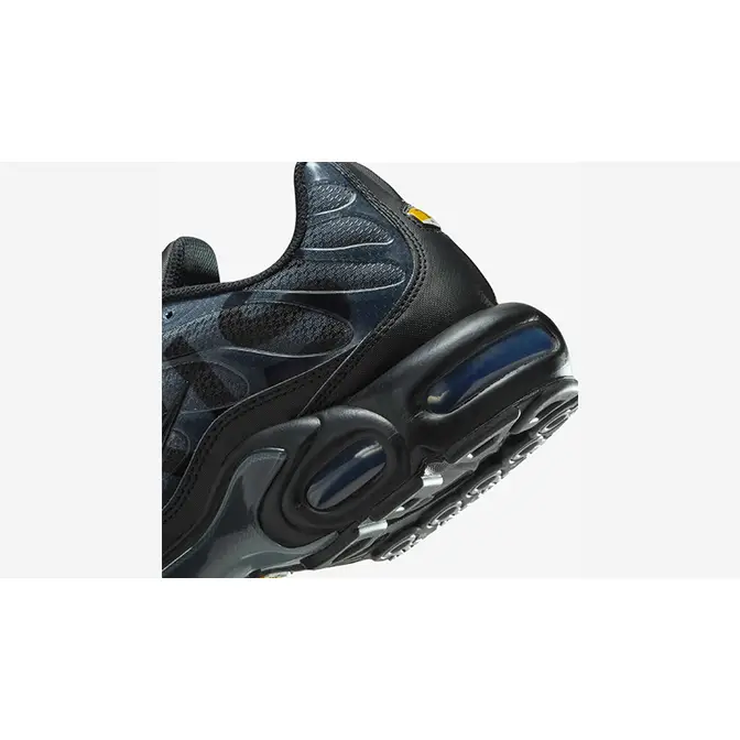 PSG x Nike TN Air Max Plus Black Grey IB2253-001 heel