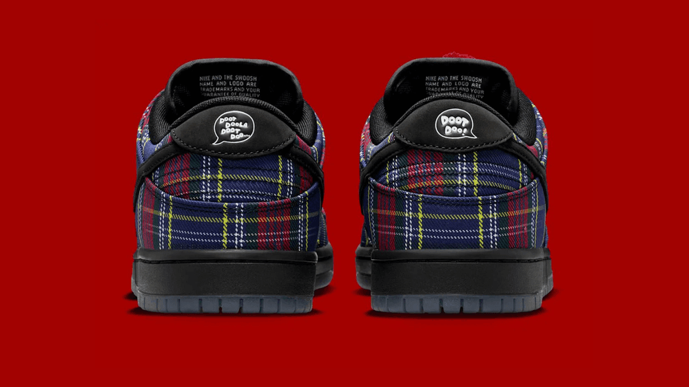 via Nike Nardwuar x Nike SB Dunk Low Red Blue