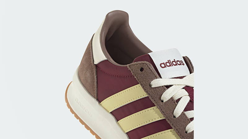 adidas Run 70s 2 0 Maroon Earth Strata JQ9589 heel