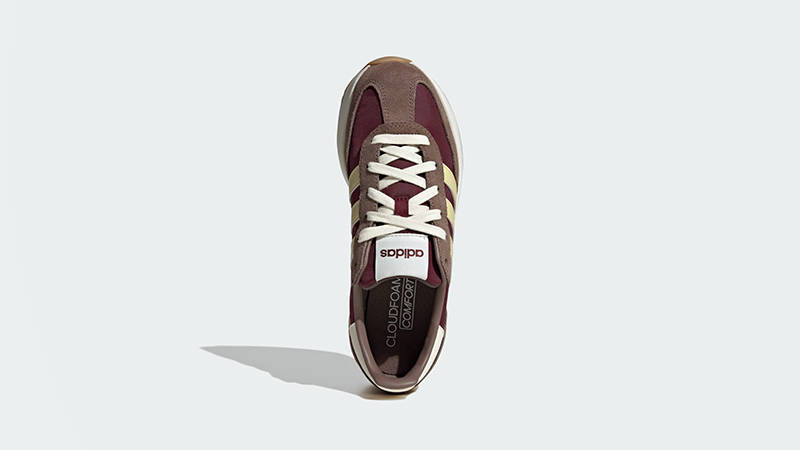 adidas Run 70s 2 0 Maroon Earth Strata JQ9589 middle